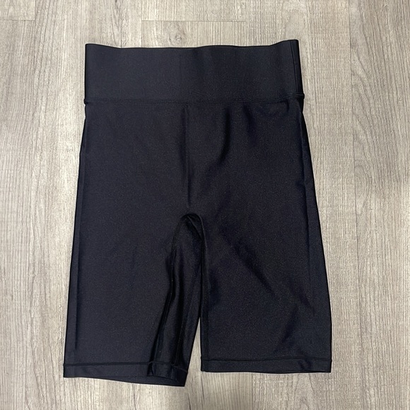 ALL ACCESS  Center Stage Biker Short in Black - Picture 5 of 10